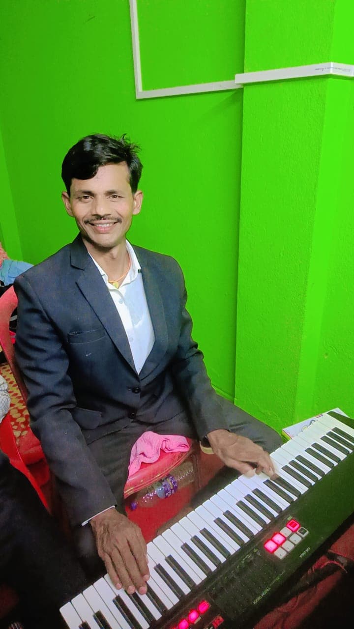 Keyboard music photo